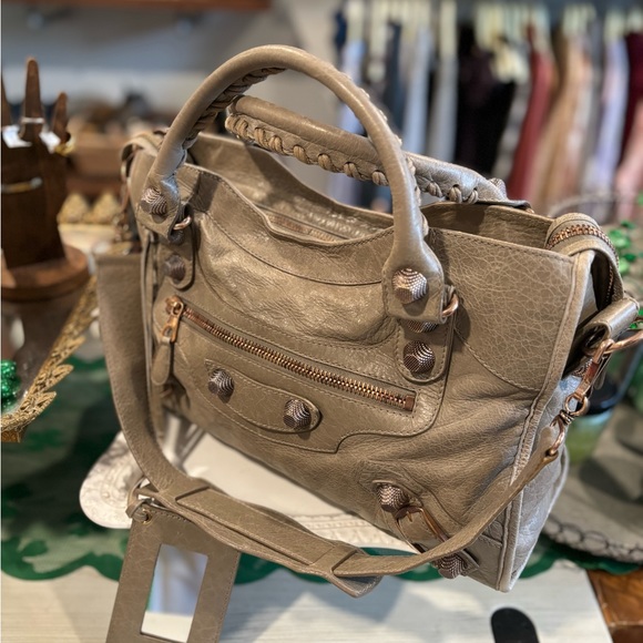 Balenciaga City Handbag - Picture 4 of 16